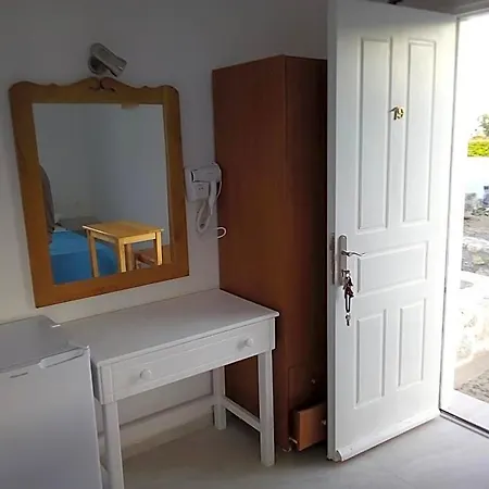 Szálloda Hotel Perissa 2*