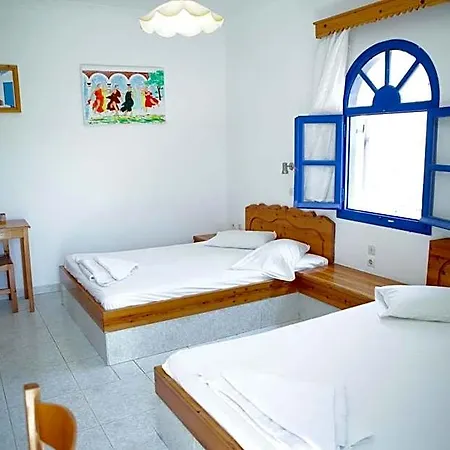Hotel Perissa ホテル